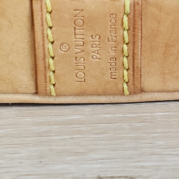 Authentic LOUIS VUITTON Monogram Alma PM Handbag - Picture 8 of 11